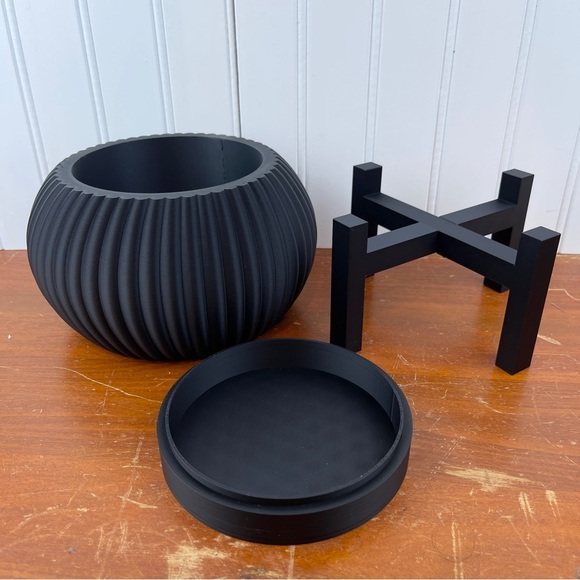 Indoor Planter Pot, The Roni Planter, Houseplants Pot, Black - Picture 9 of 10